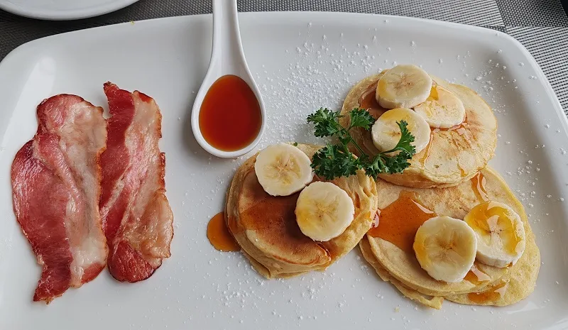 O on Kloof Boutique Hotel Spa review cape town experience food breakfast stay massage parking staff