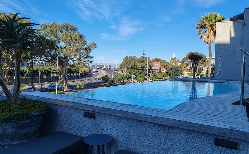 point break luxury apartments cape town green point location price rooms food restourant travel parking accomodation review rating