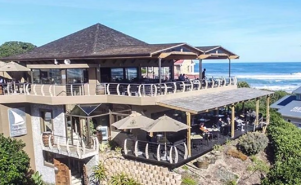Salinas beach restourant food dining fishcakes wilderness western cape town