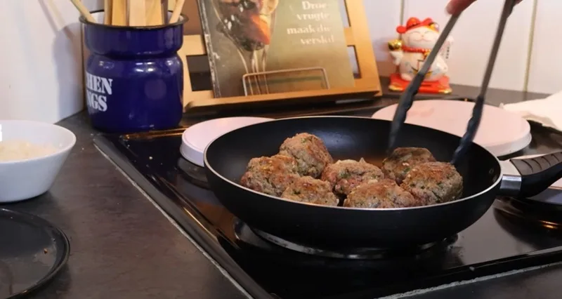 South African meatballs recipe ingredients instructions food tasty salty savory